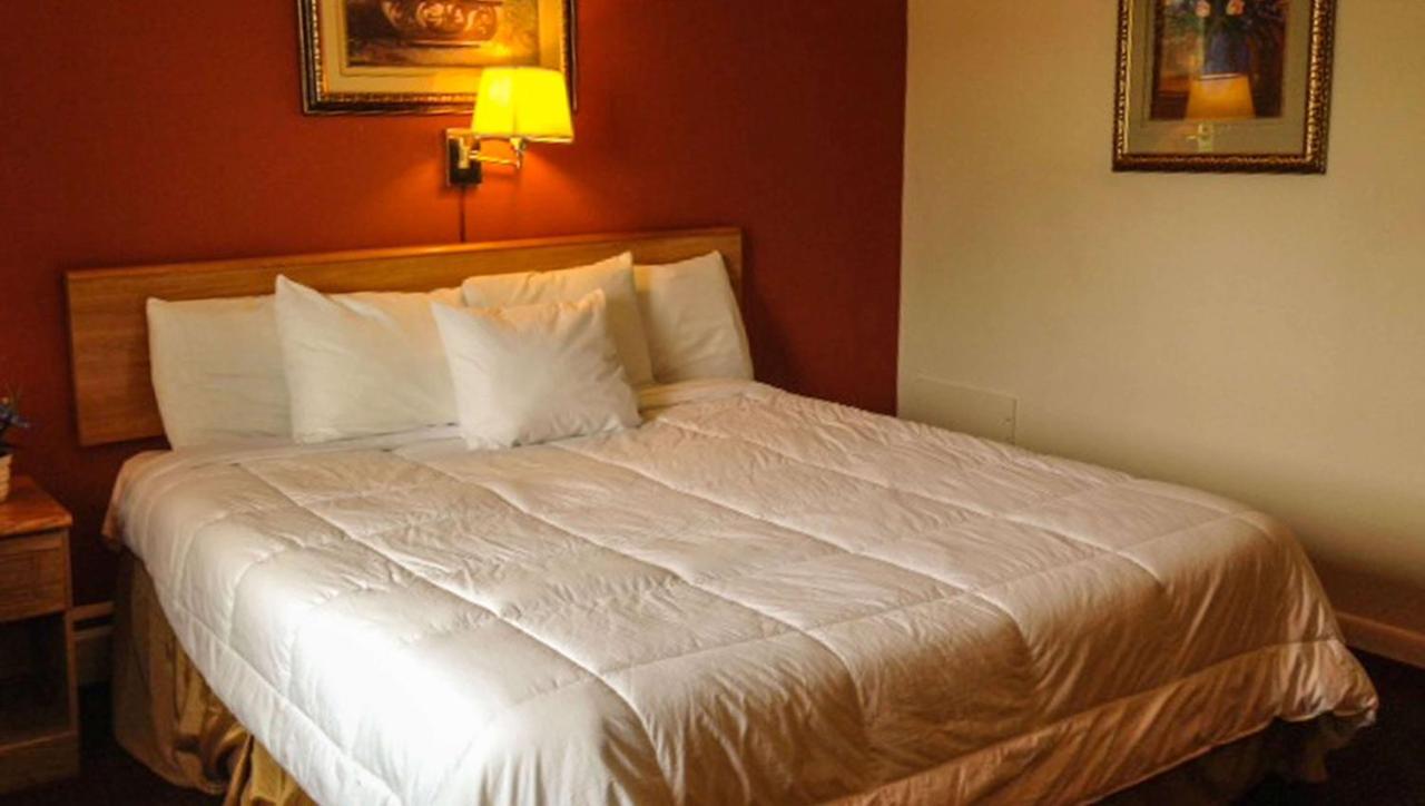 Rodeway Inn Манчестер Екстер'єр фото